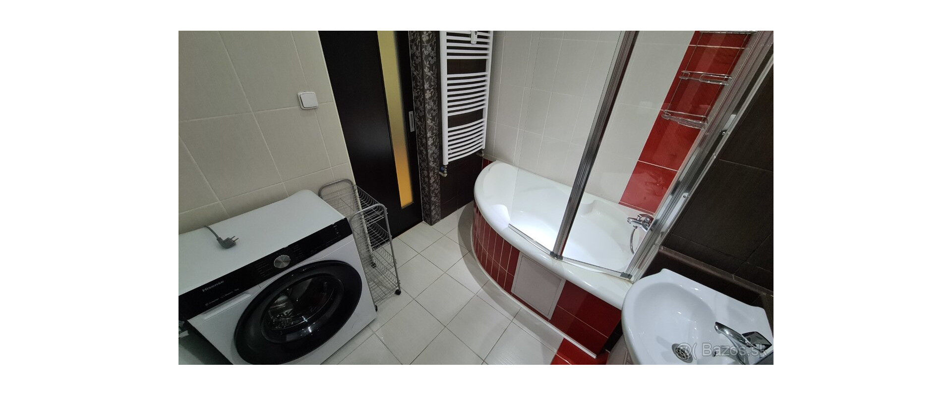 Prenájom: Priestranný a kompletne zariadený 2-izbový byt – Staré Mesto, Pajorova ulica (pri radnici)