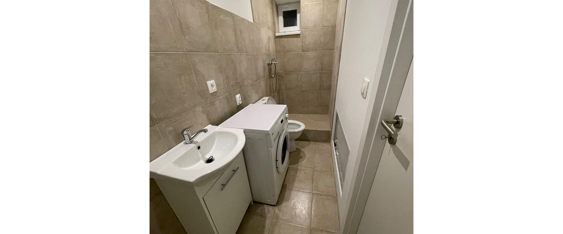 Prenájom 1 izb bytu so záhradným posedením v D.Strede