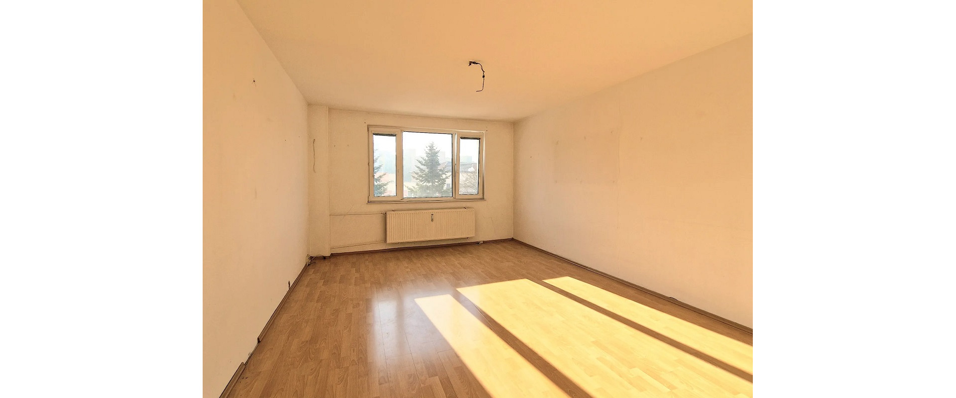 Na predaj: Nadštandardne veľký 3-izbový byt s loggiou – Košice, KVP, Hemerkova ulica