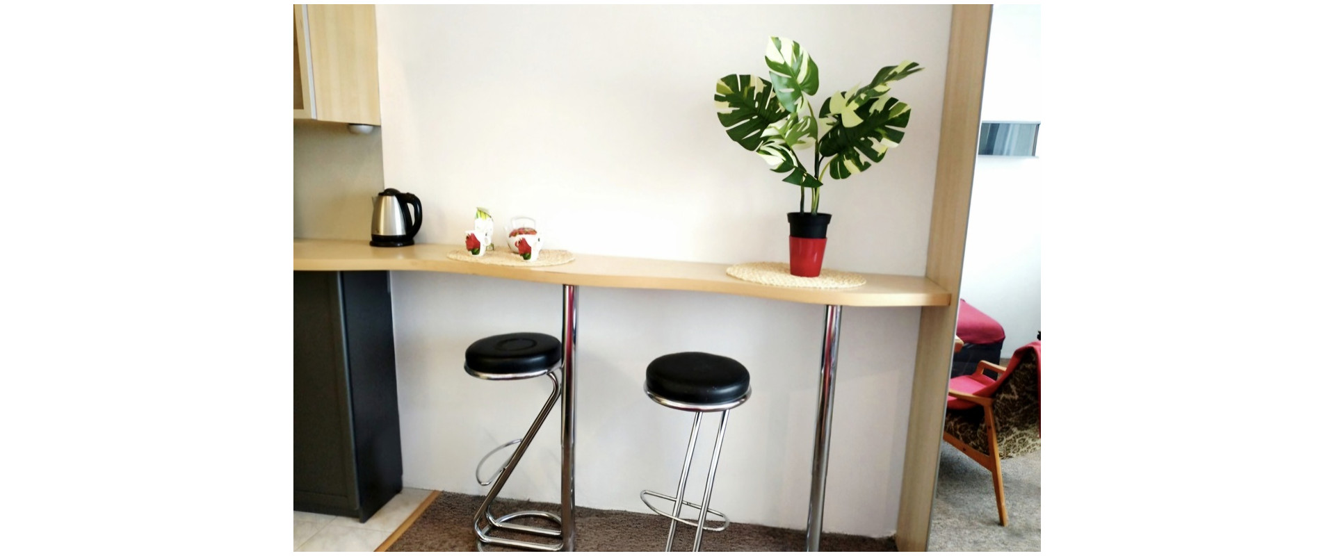 NA PREDAJ ŠTARTOVACIA GARSÓNKA V SKVELEJ ČASTI RUŽINOVA