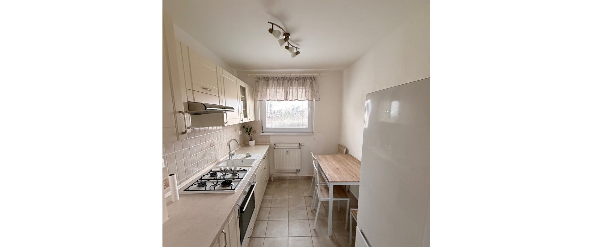 Prenájom 3 izbového bytu pri pešej zóne v Dunajskej Strede