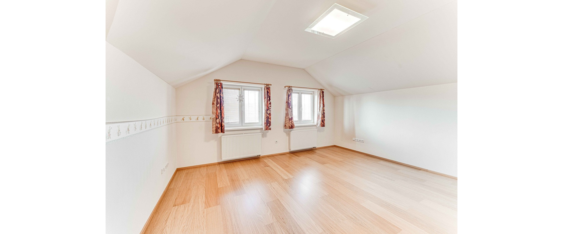 REZIDENCIA V DEVÍNE: 495 M2 PRE LUXUSNÉ BÝVANIE A PODNIKANIE