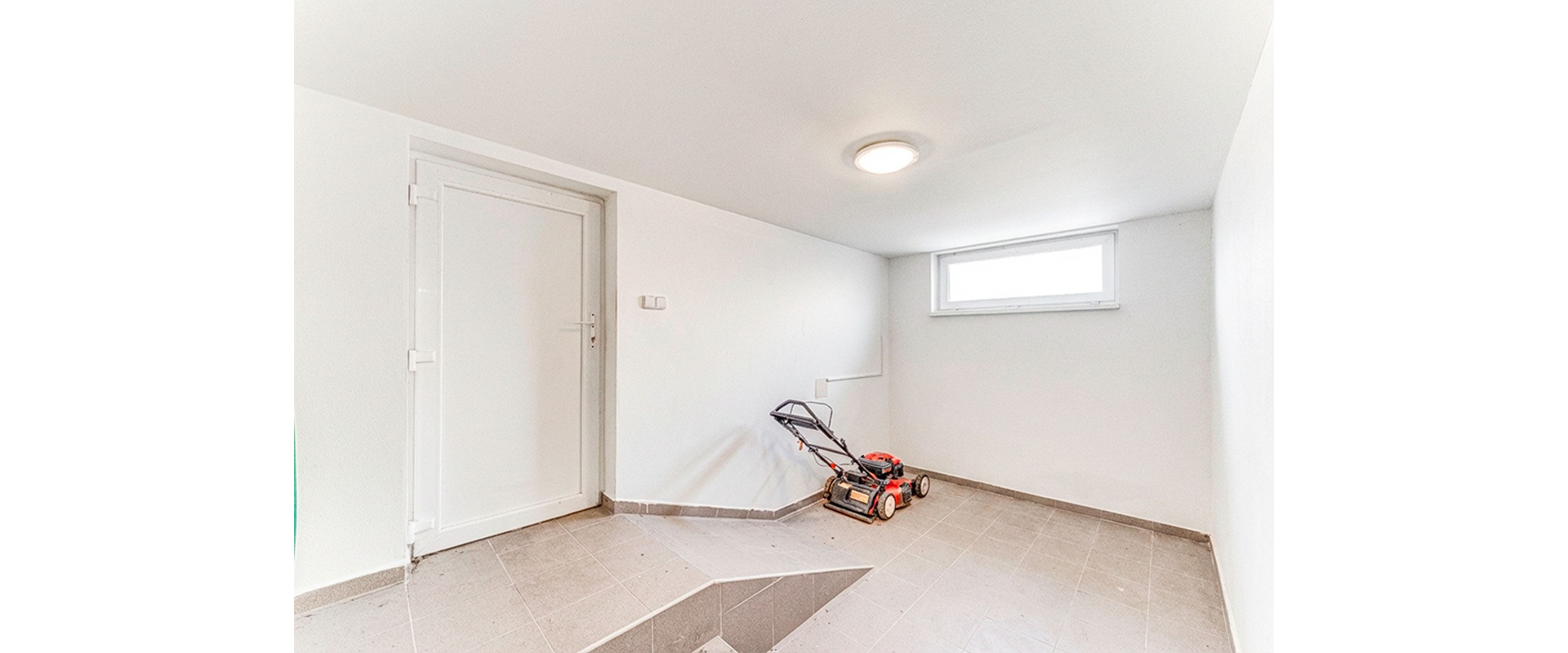 REZIDENCIA V DEVÍNE: 495 M2 PRE LUXUSNÉ BÝVANIE A PODNIKANIE