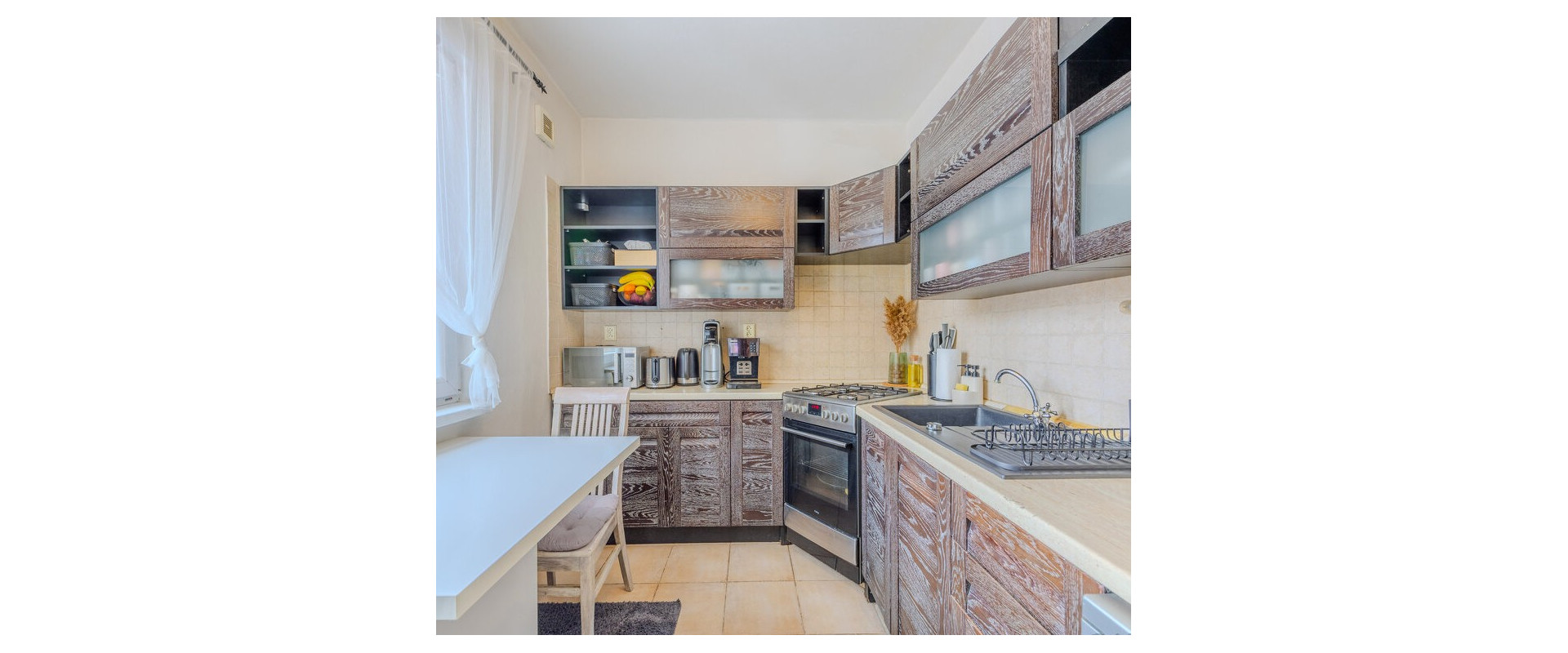 PREDAJ: Slnečný 3 izbový byt  s loggiou - Dubravka