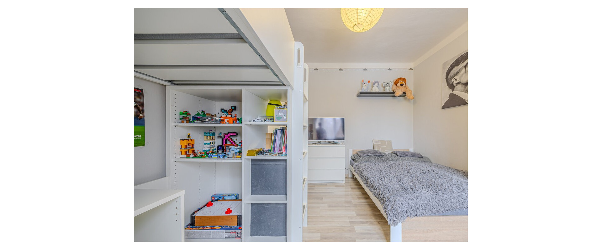 PREDAJ: Slnečný 3 izbový byt  s loggiou - Dubravka