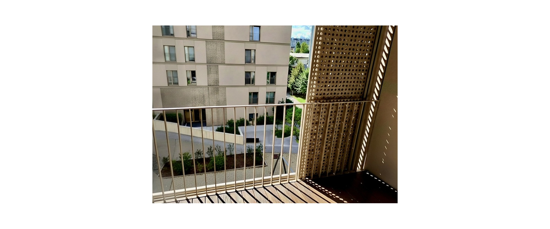 NA PREDAJ PEKNÝ 2-IZBOVÝ BYT S LOGGIOU NOVOSTAVBA NOVÉ MESTO