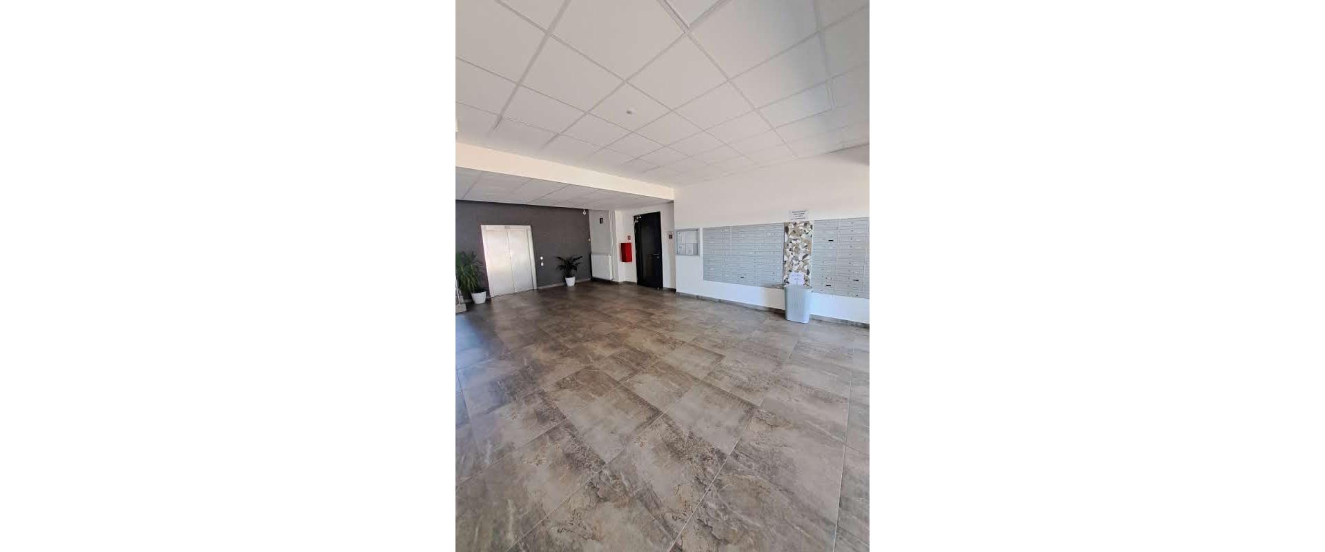 Prenájom : Moderný 1,5-izbový byt s parkovaním | Košice – Šaca - Učňovská ulica