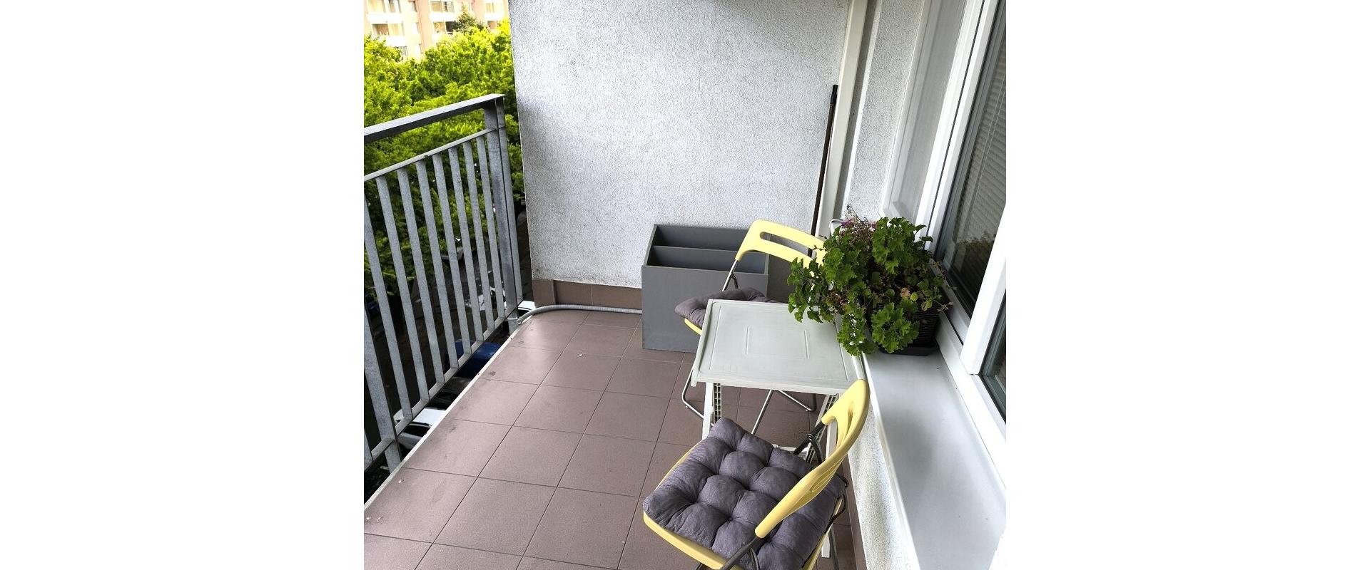 Prenájom 2 izbového bytu s garážou, Jégého (Ružinov)