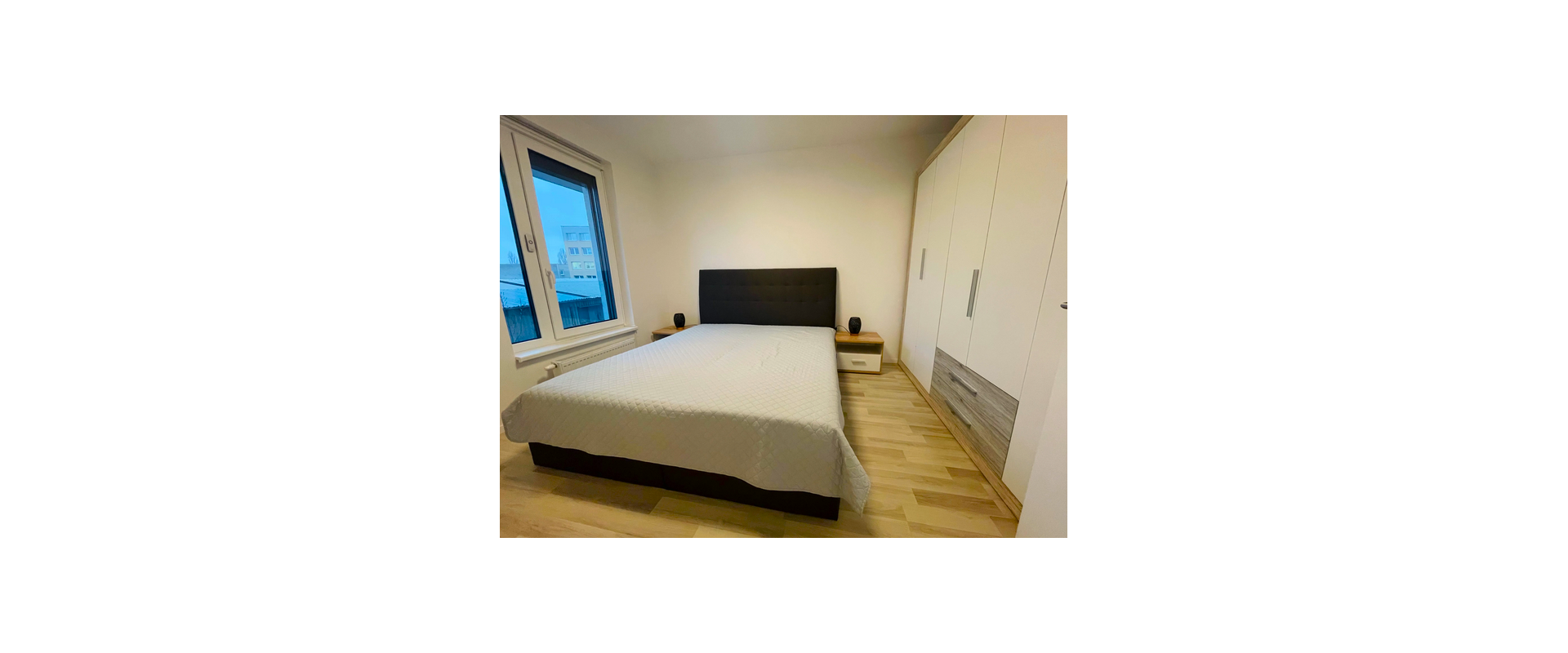 Prenájom nového 2 izbového bytu s garážou, Jarabinkova (Ružinov)