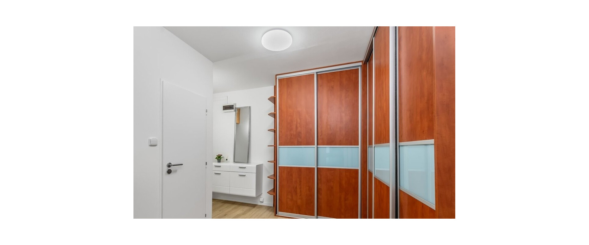 PREDAJ: Presvetlený 3 izbový byt - Petržalka - Slnečnice