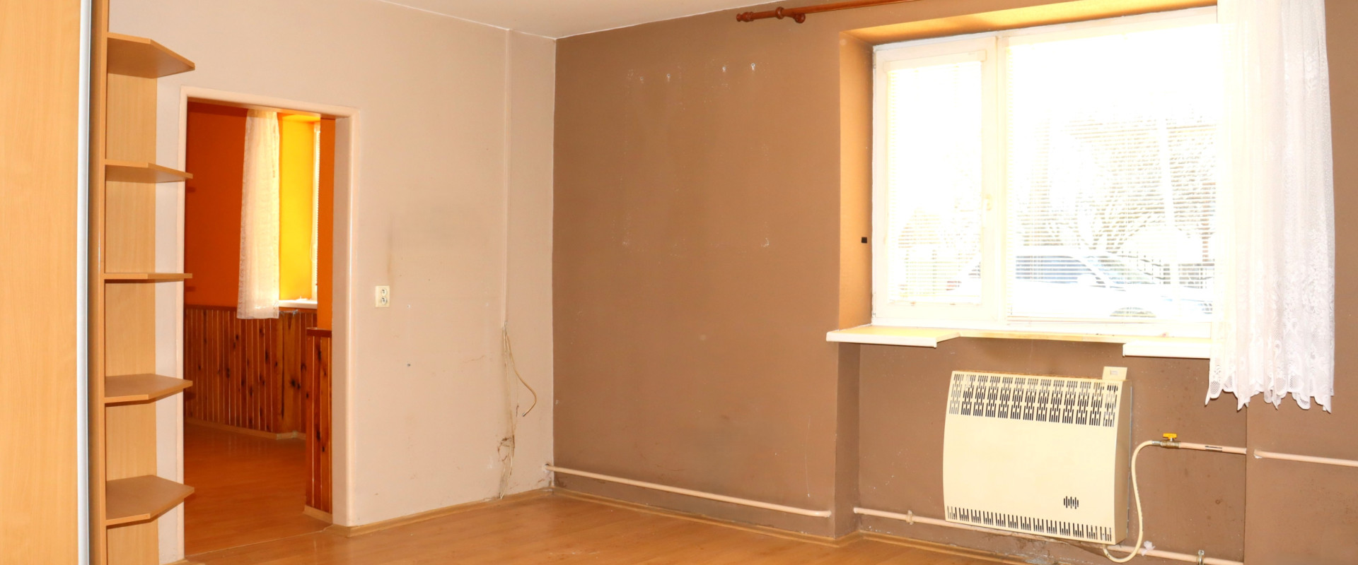 Rodinný dom na predaj – Levice, priestor+pokoj+pozemok 632m2