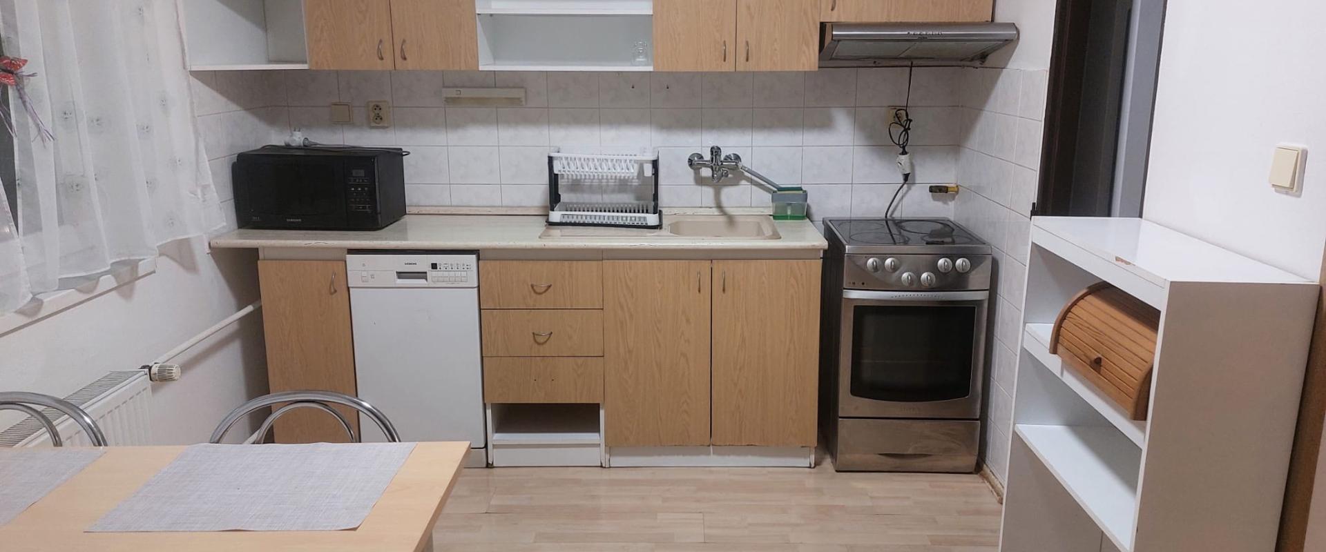 3 - izbový byt na prenájom priamo v centre mesta