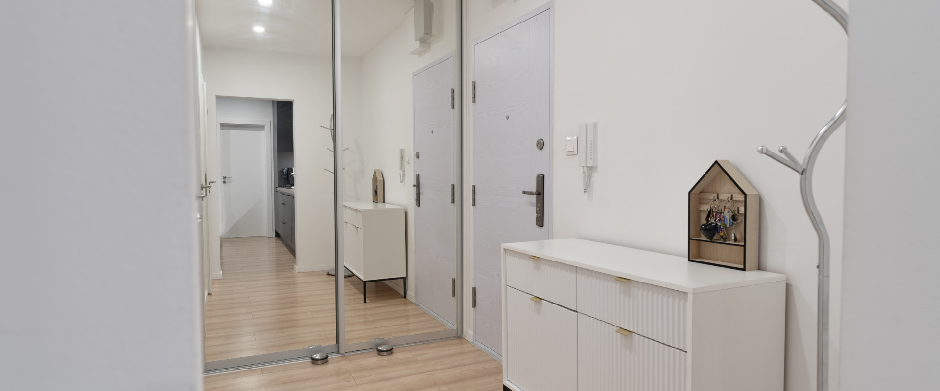 Moderný 4-izbový byt po kompletnej rekonštrukcii s balkónom