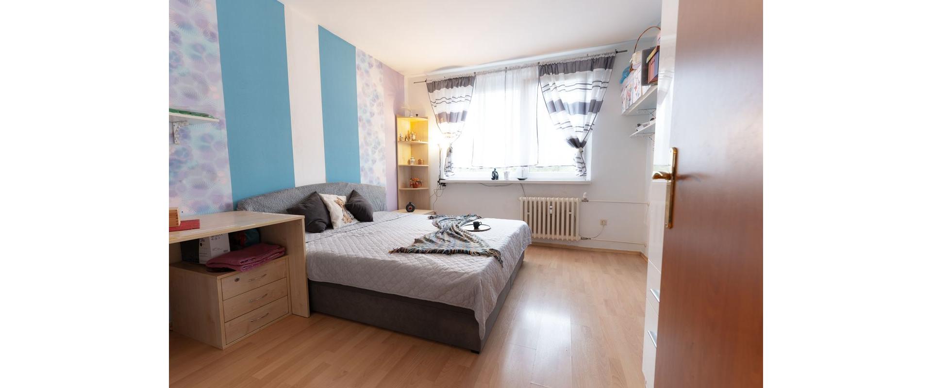 Na predaj útulný 3-izbový byt v Dúbravke – Sekurisova ulica