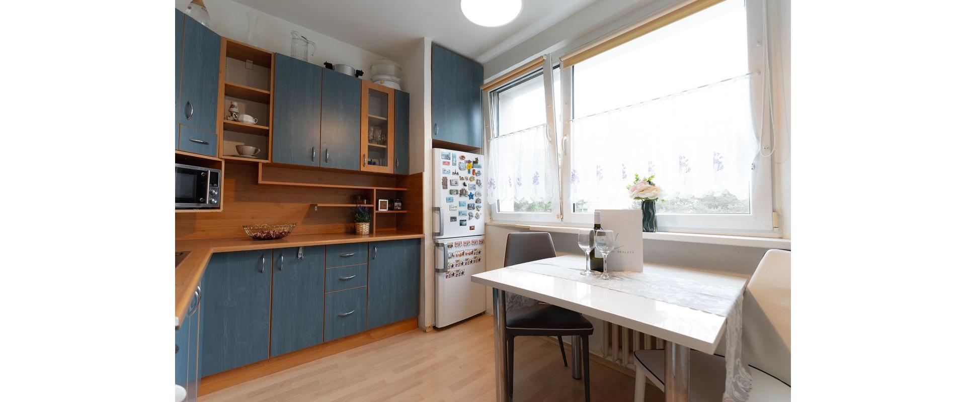 Na predaj útulný 3-izbový byt v Dúbravke – Sekurisova ulica