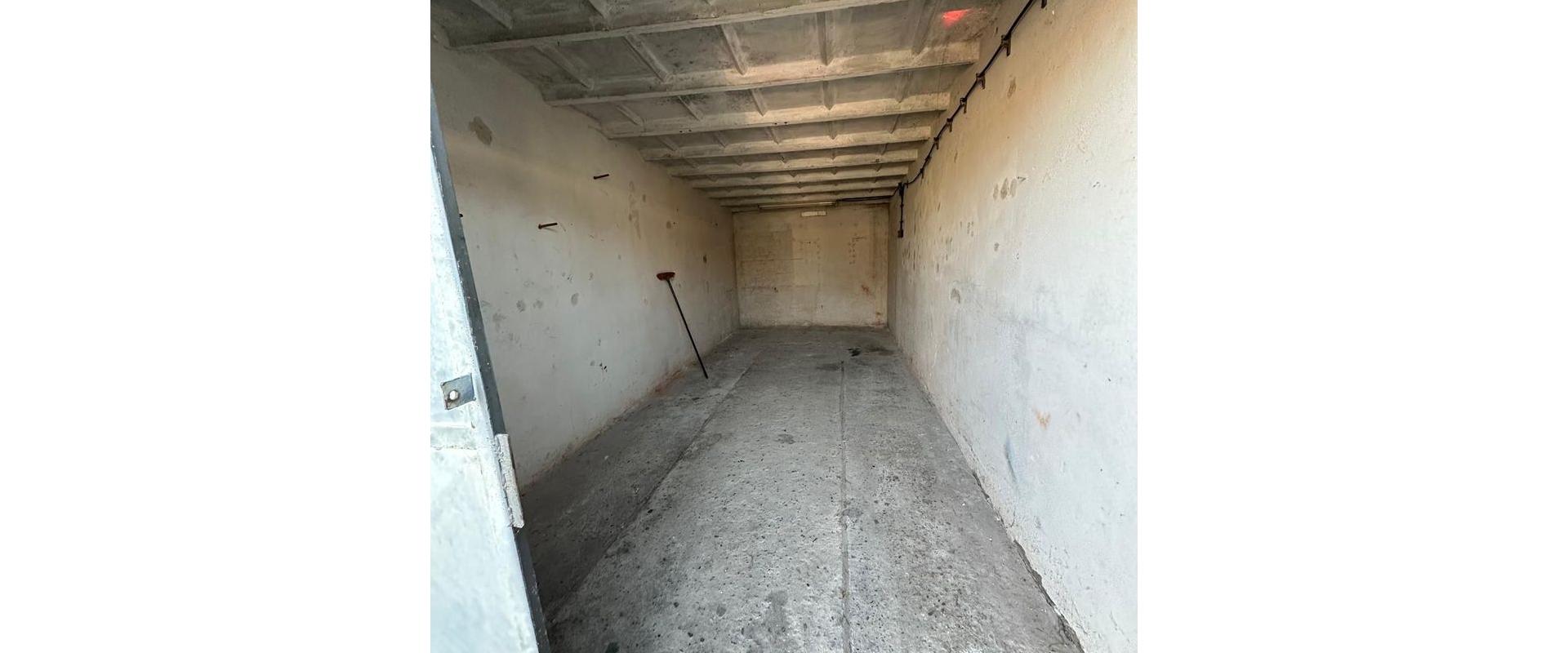 Murovaná Garáž na predaj pod Cintorínom-Trenčín