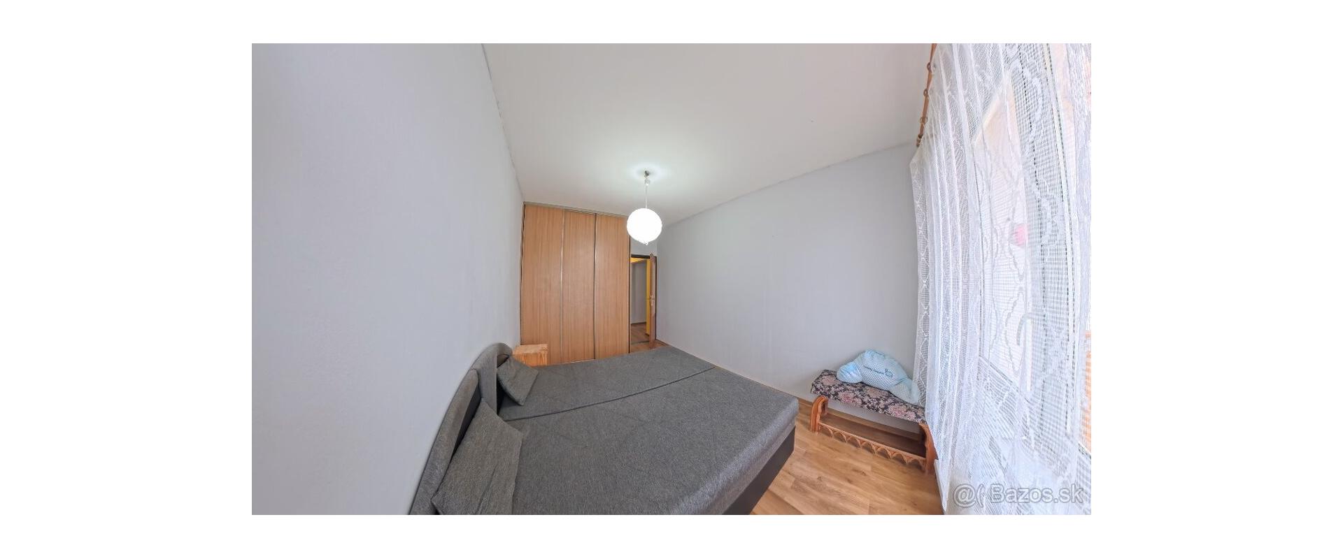 REZERVOVANÝ Prenájom: Priestranný 3-izbový byt s balkónom – Aténska ulica, Ťahanovce, Košice