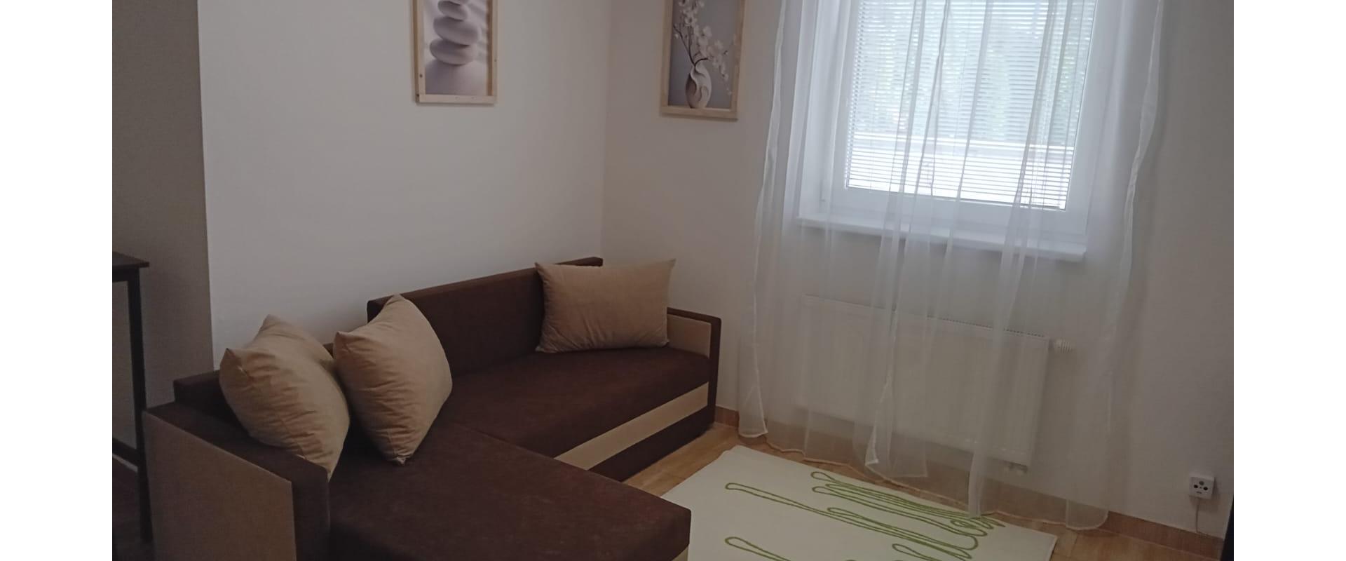 1-izbový byt Svätoplukovo 104.000€ so súkromným parkovaním