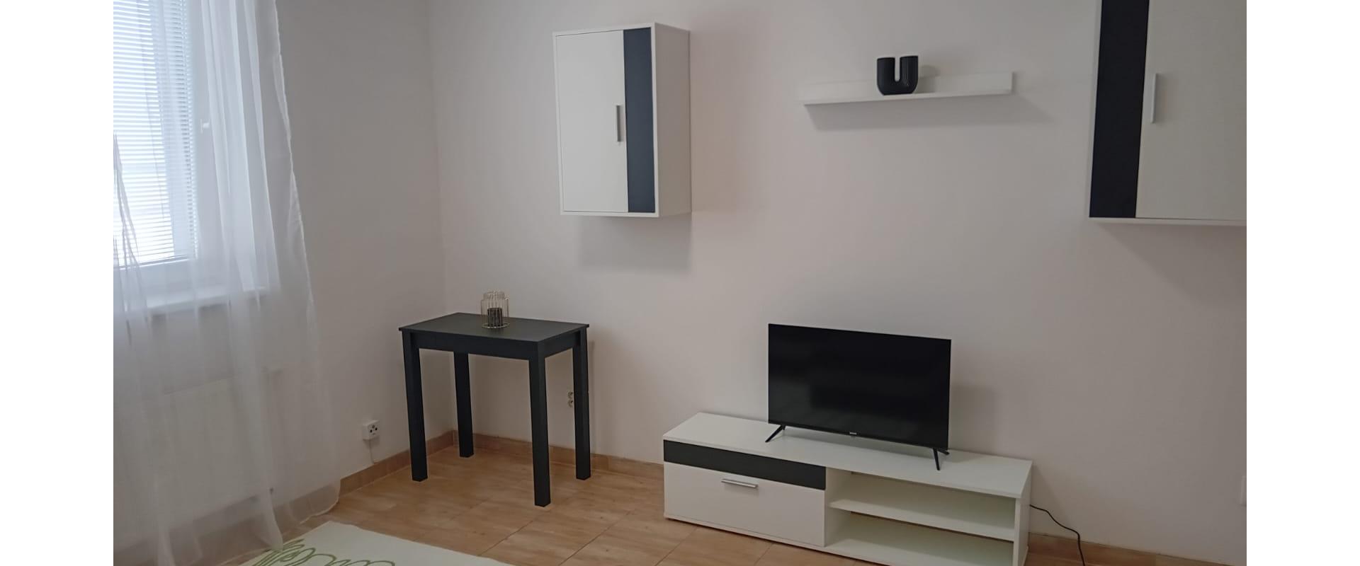 1-izbový byt Svätoplukovo 104.000€ so súkromným parkovaním