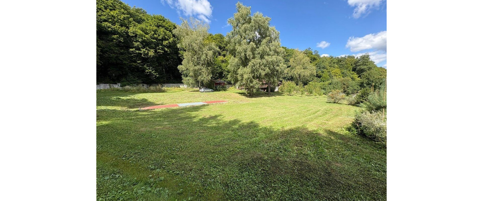 Priestranný pozemok na predaj-Trenčín