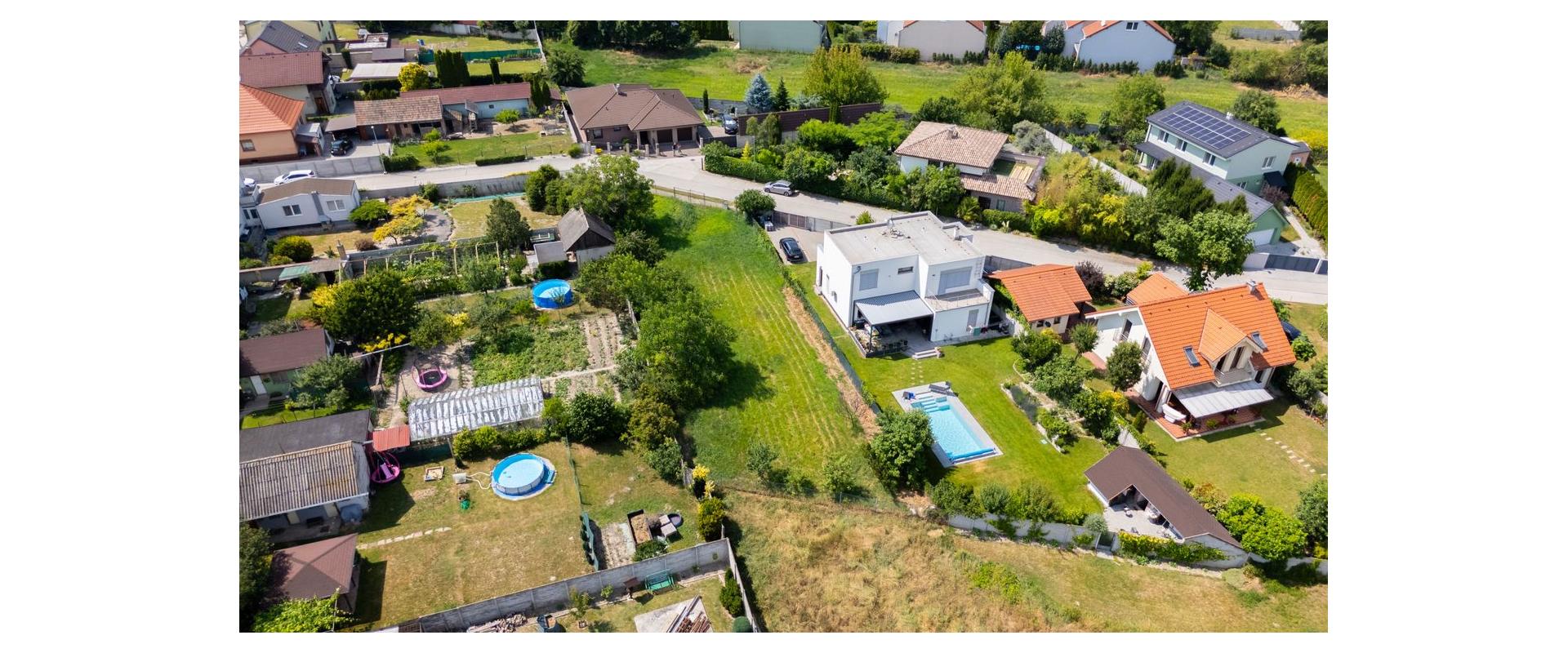 894 m2 Pozemok na výstavbu domu na predaj- Dunajská Lužná