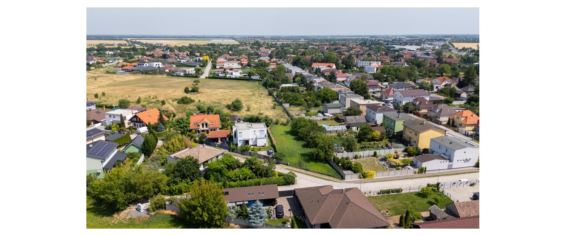 894 m2 Pozemok na výstavbu domu na predaj- Dunajská Lužná