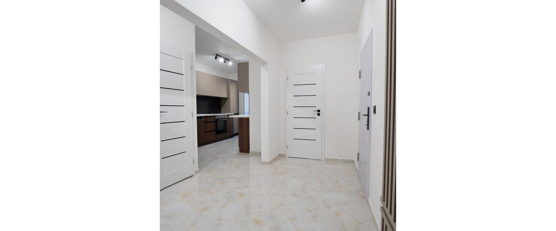 ZNÍŽENÁ CENA!!! Krásny Novo-zrekonštruovaný 3-Izbový byt