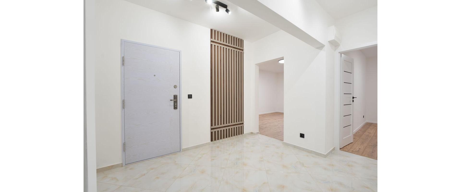 ZNÍŽENÁ CENA!!! Krásny Novo-zrekonštruovaný 3-Izbový byt