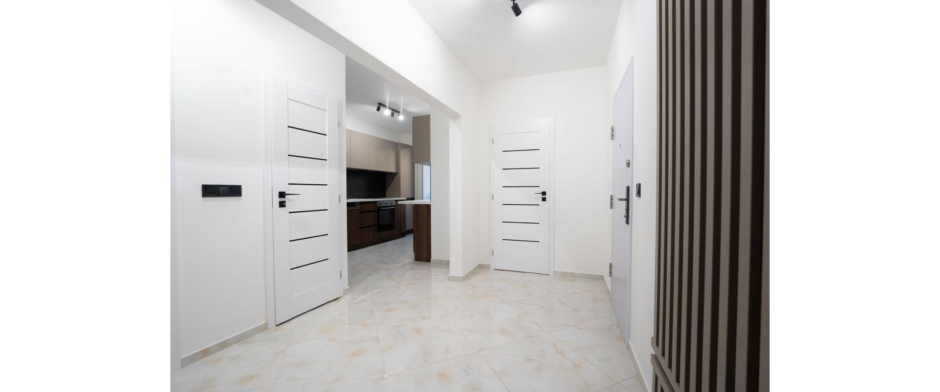 ZNÍŽENÁ CENA!!! Krásny Novo-zrekonštruovaný 3-Izbový byt