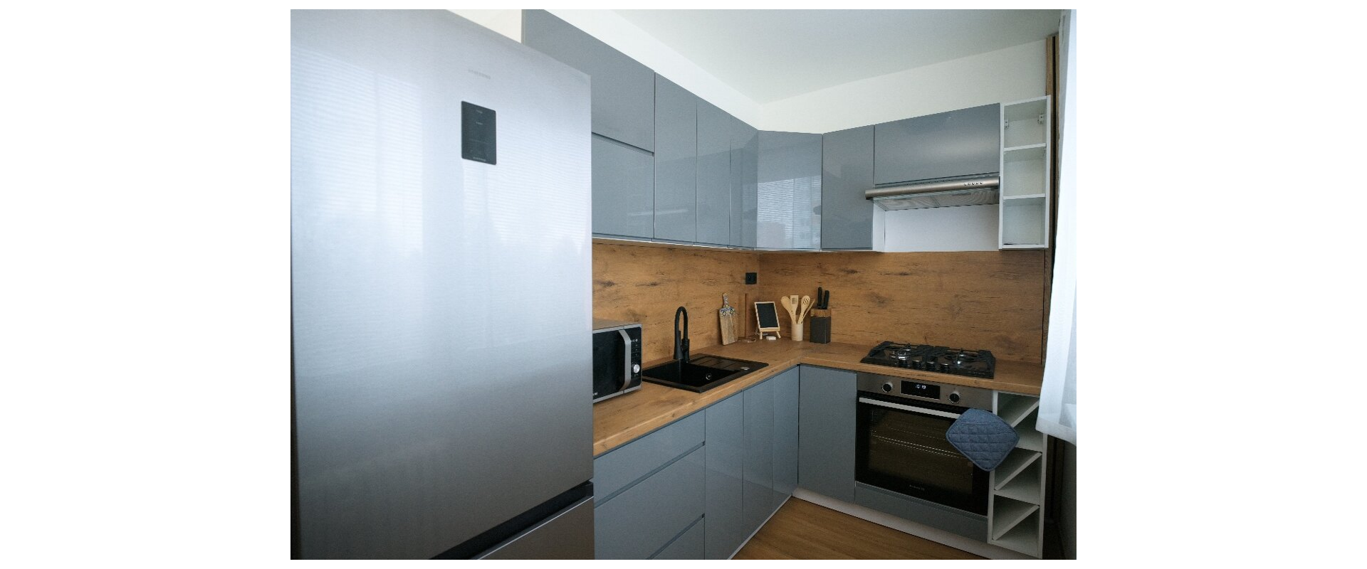 Prenájom plne zariadeného 3-izbového bytu v Spišská Nová Ves