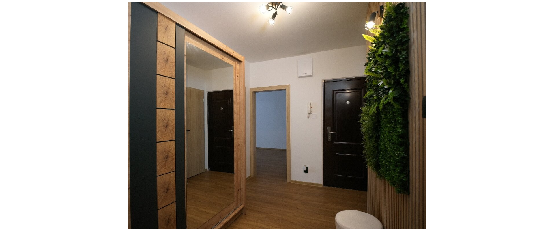 Prenájom plne zariadeného 3-izbového bytu v Spišská Nová Ves