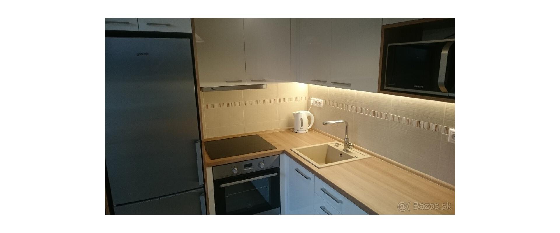 Praktický 2izbový byt na začiatku Petržalky