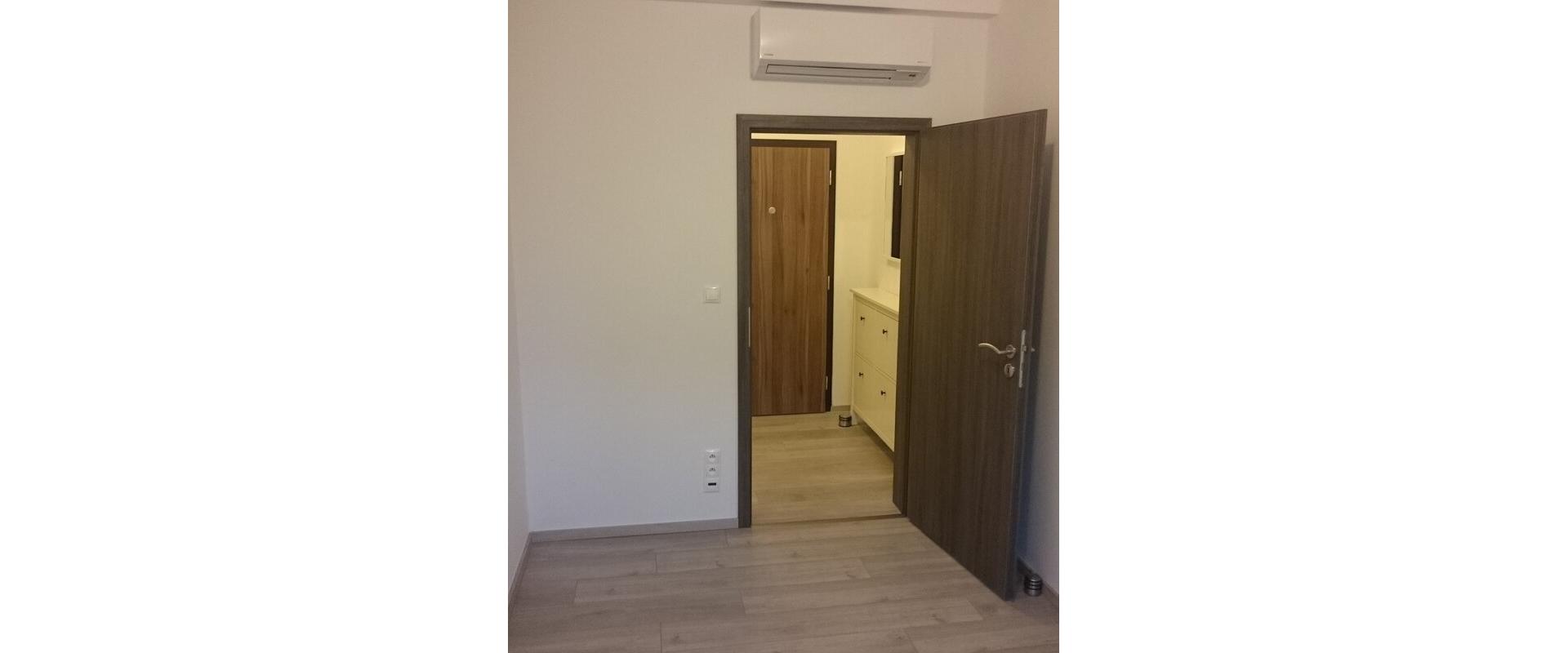 Praktický 2izbový byt na začiatku Petržalky