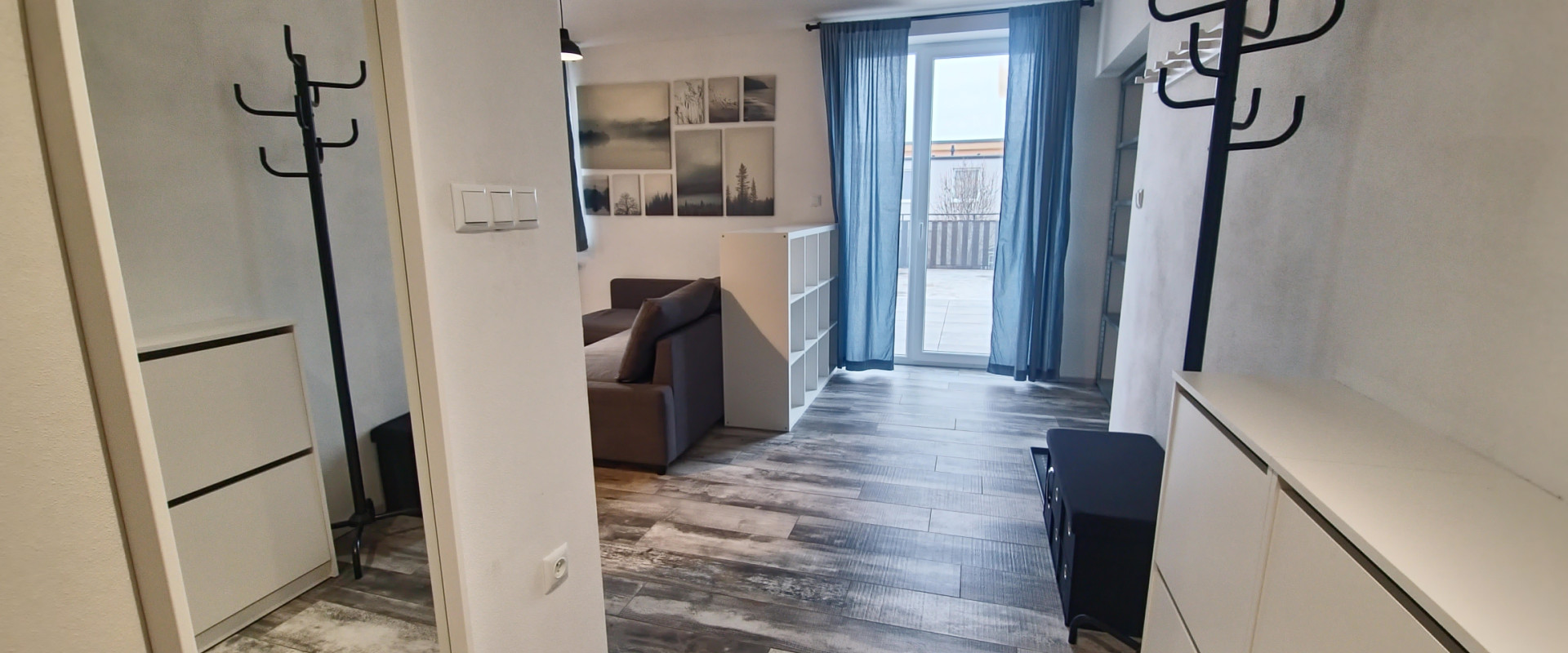 3-izbový byt s veľkou terasou, garážou a státím, pri Trnave