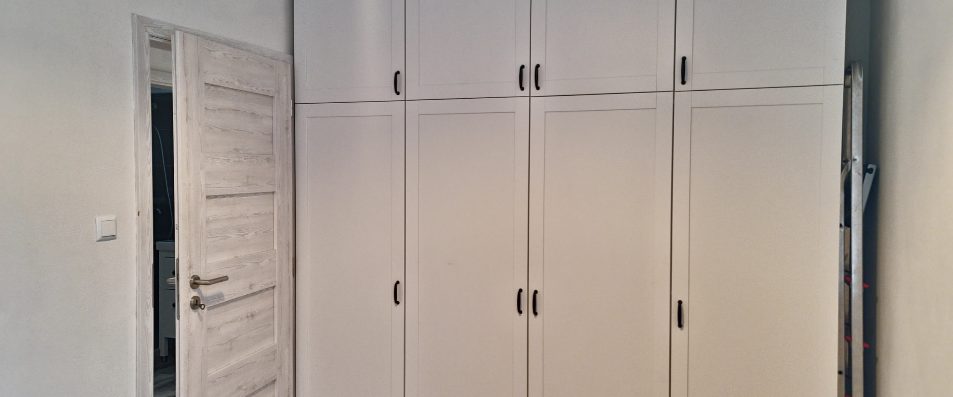 3-izbový byt s veľkou terasou, garážou a státím, pri Trnave