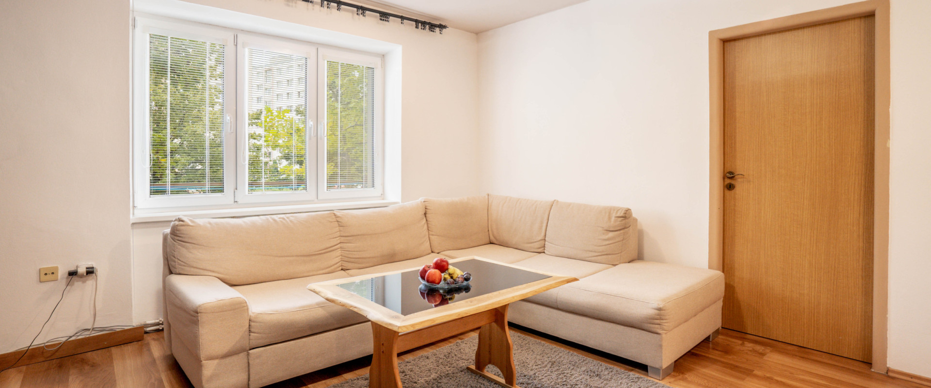 Prenájom svetlého a priestranného 2-izbového bytu