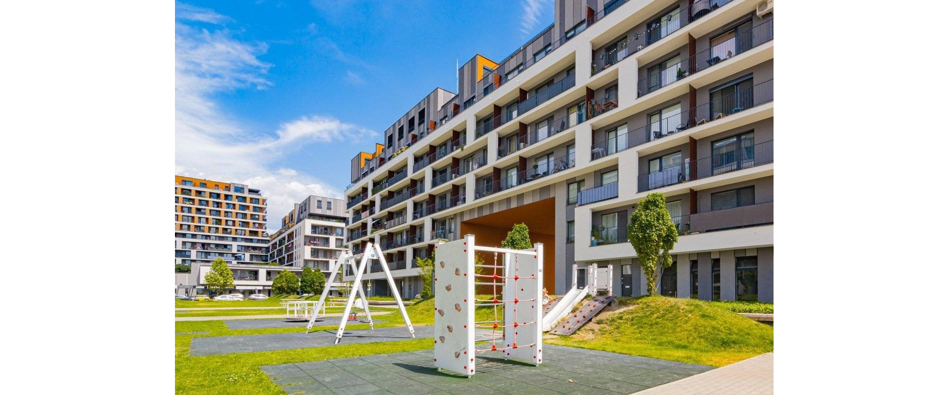 PREDAJ: Exkluzívny 3i byt + balkón - SLNEČNICE - ZÓNA MESTO