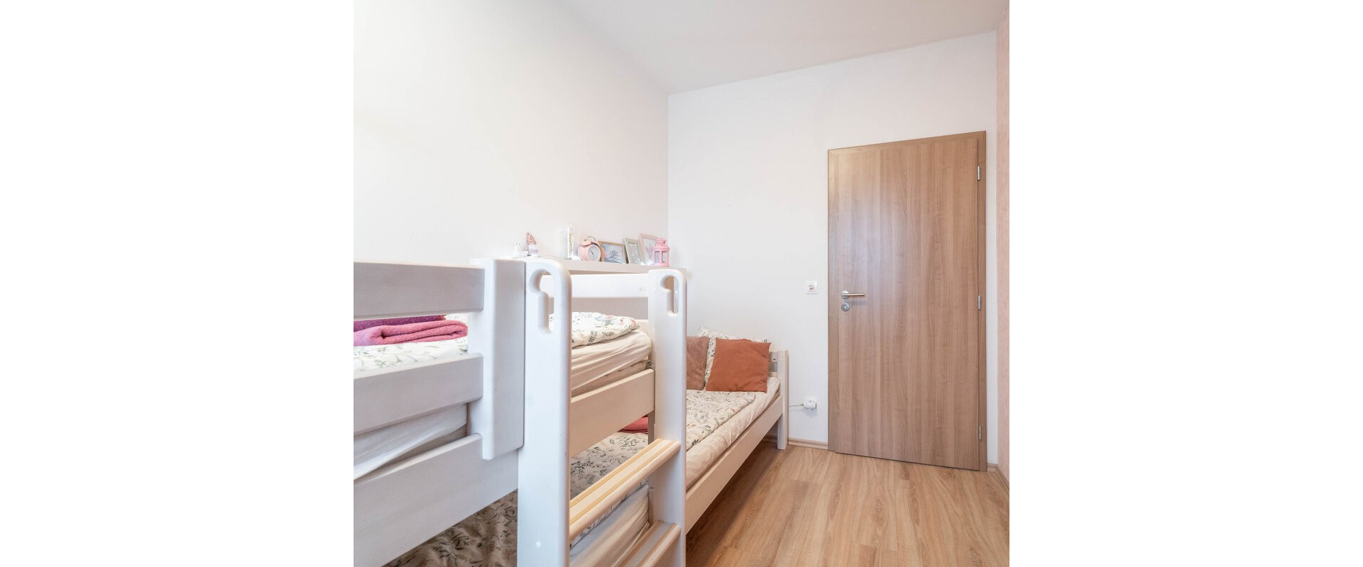 PREDAJ: Exkluzívny 3i byt + balkón - SLNEČNICE - ZÓNA MESTO