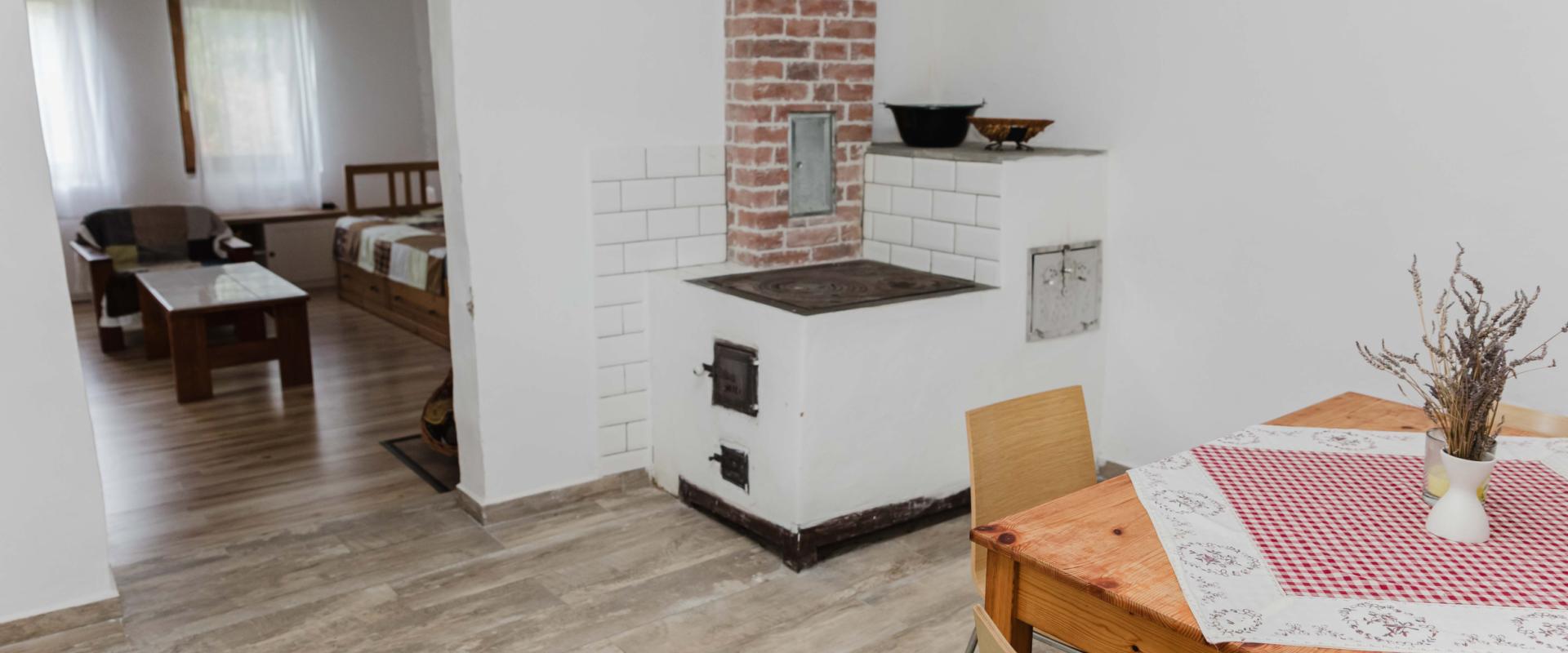 Nezabudnuteľná rodinná vila na samote 1,5ha areál pod horou