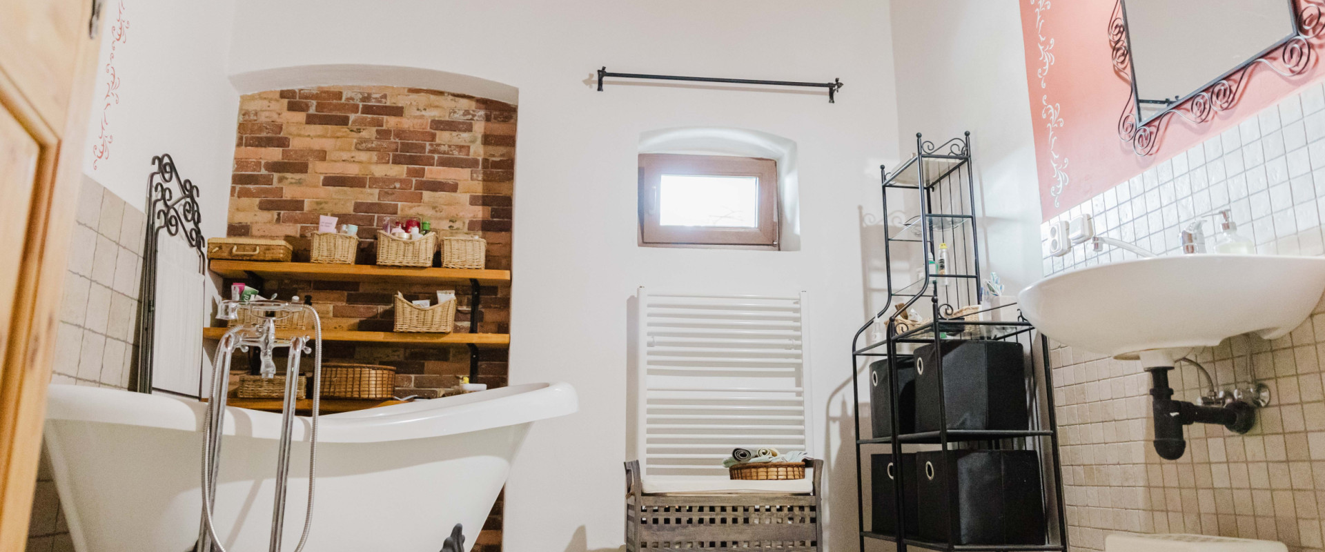 Nezabudnuteľná rodinná vila na samote 1,5ha areál pod horou