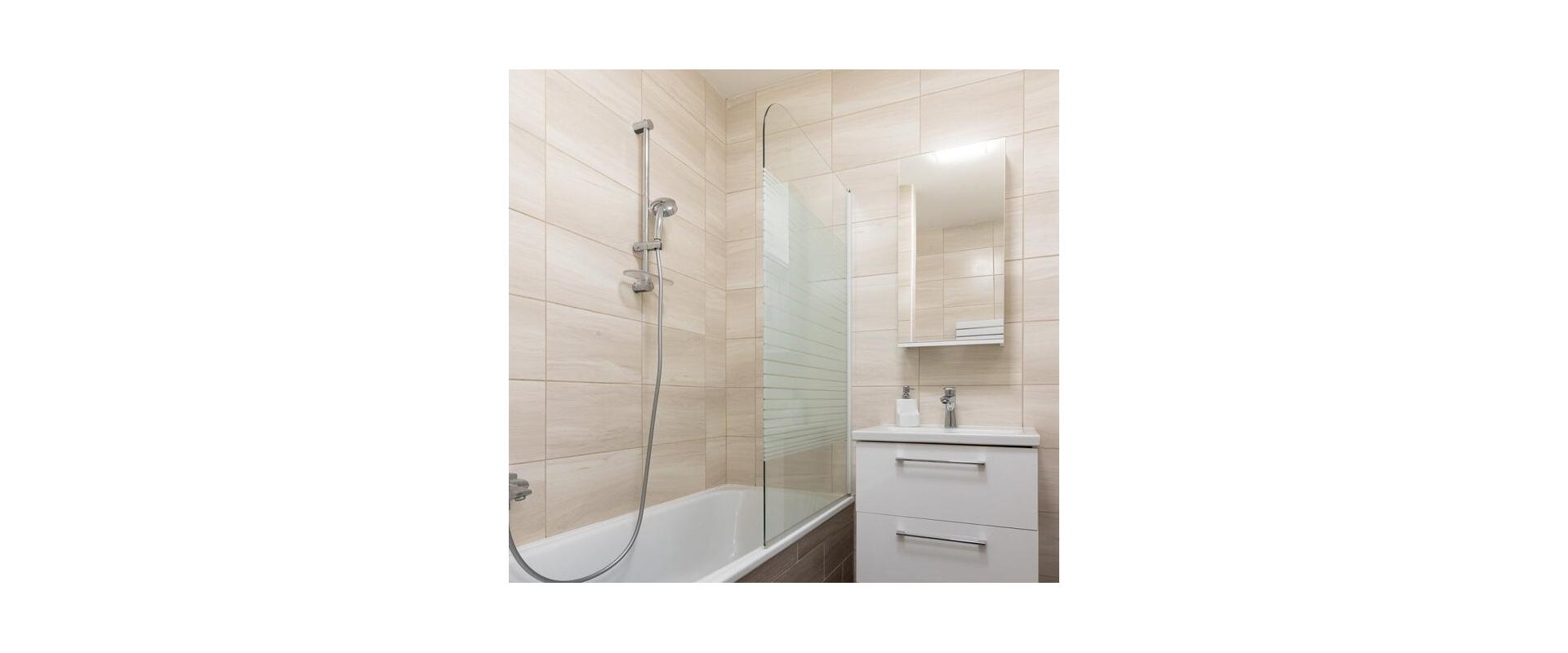 PREDAJ: 2 izbový byt po obnove v pokojnej časti Ružinova