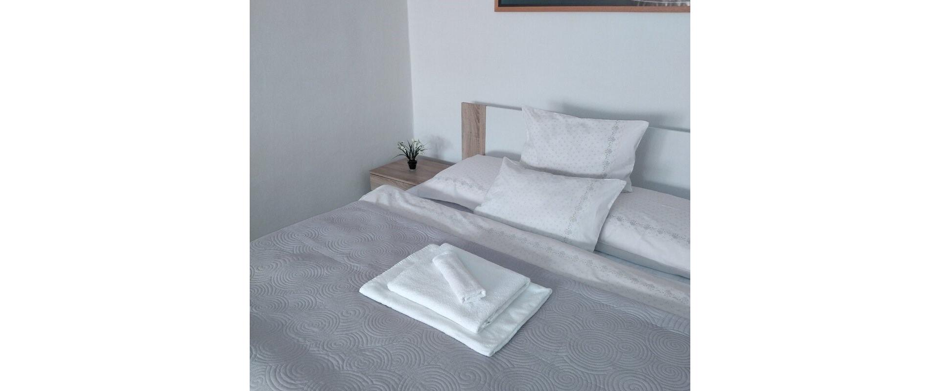 V rodinnom dome prenájom 2 byt so samostatným vchodom,zahra.