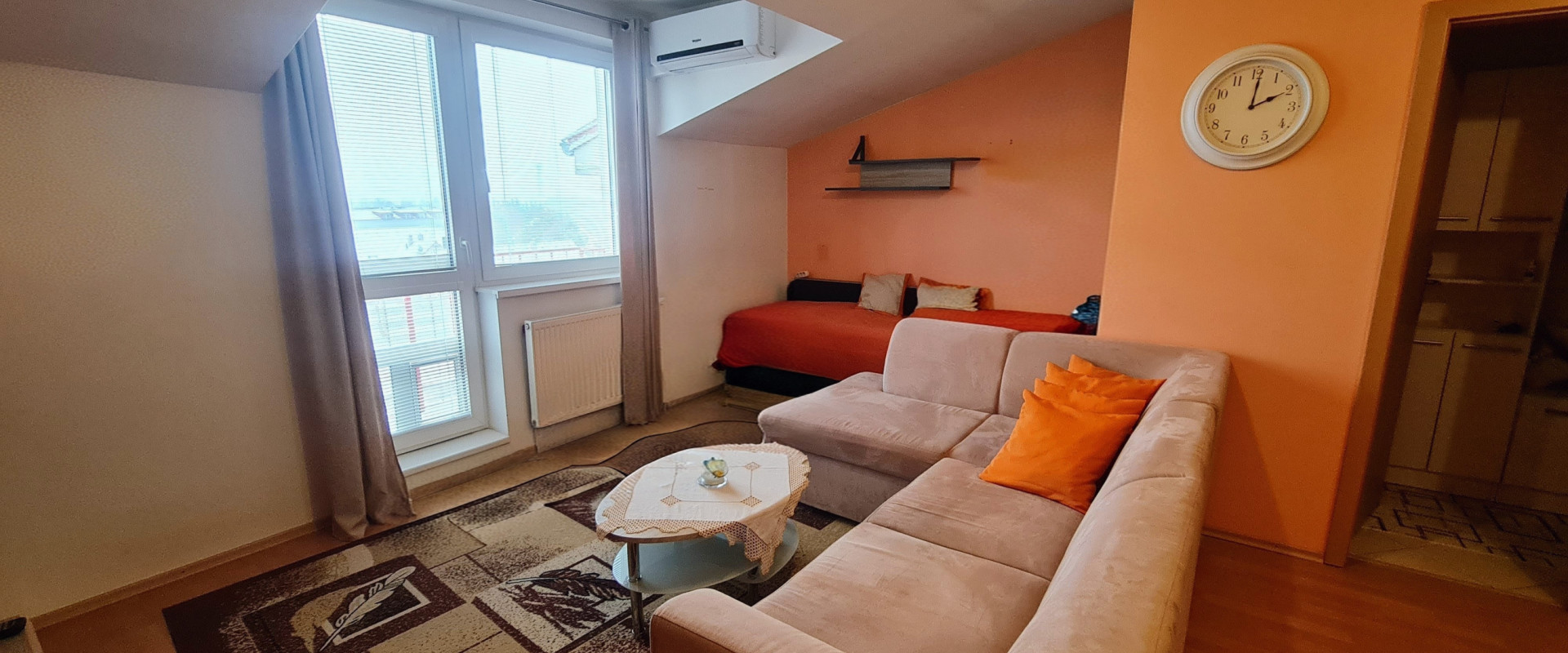 Priestranný 1-izbový byt s balkónom – Miloslavov, Agátová