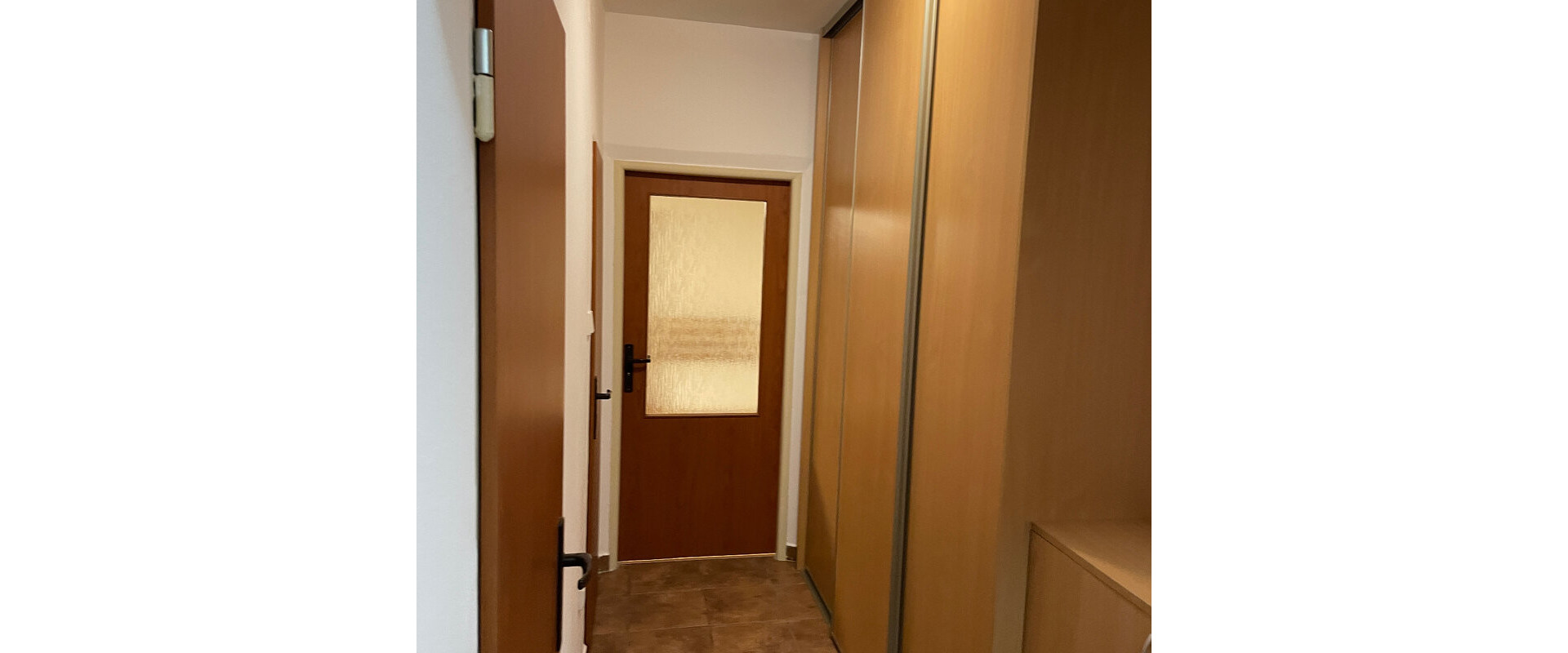 Prenájom slnečný 1-izbový byt s balkónom – Južná trieda, Košice