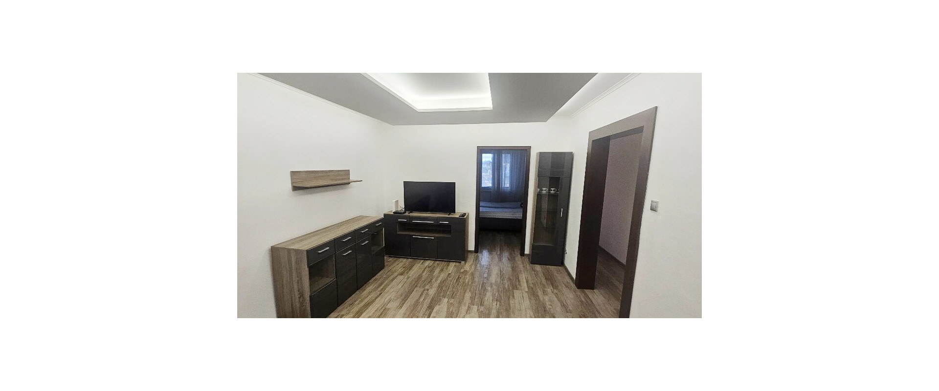 PRENÁJOM: Moderný a priestranný 4-izbový byt na J. Hollého!