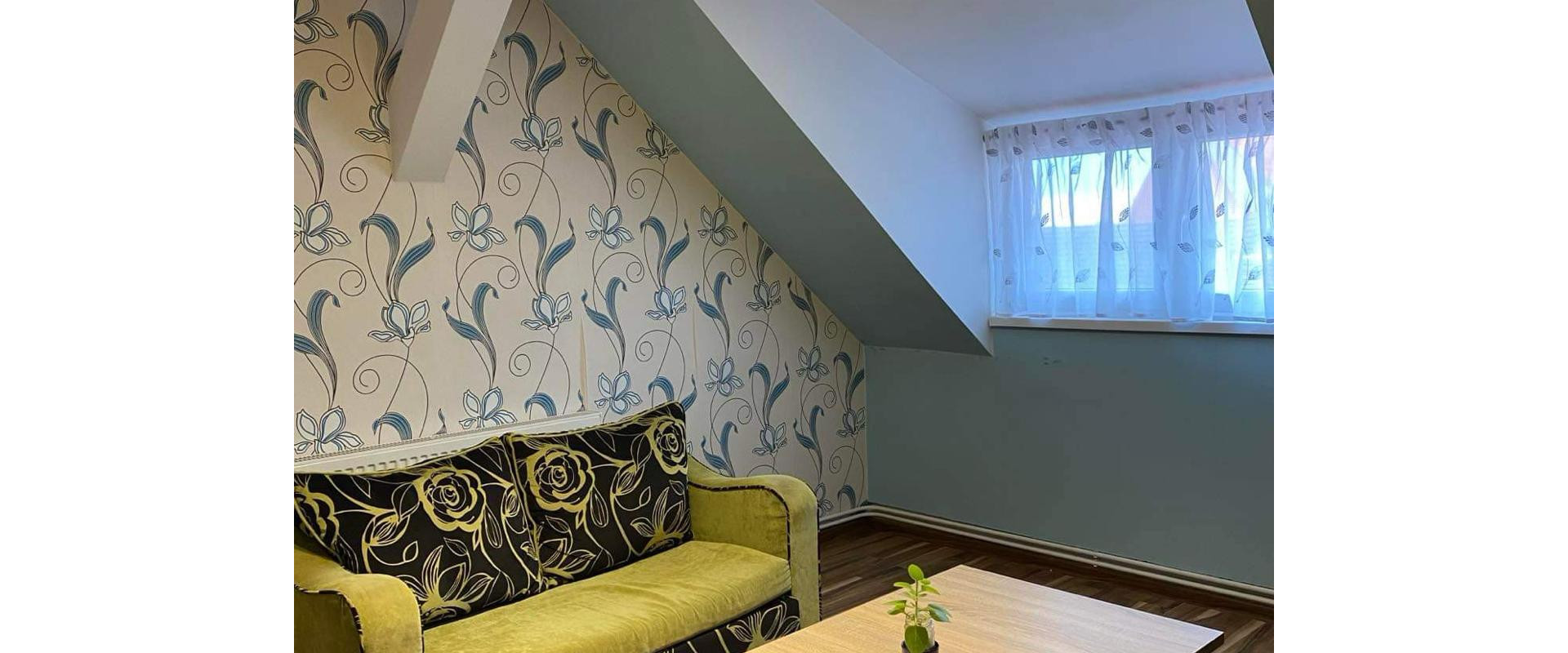 Prenájom 2 izbového bytu v centre Pezinka