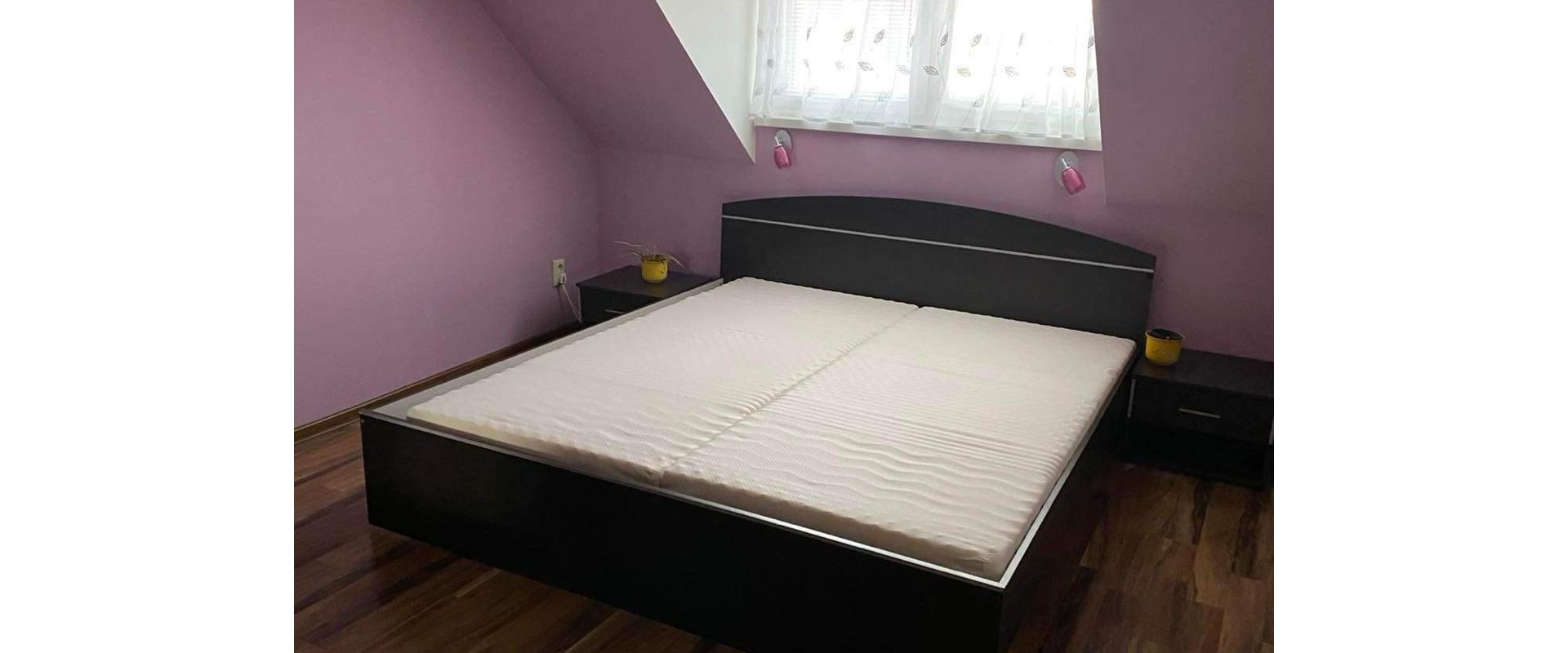 Prenájom 2 izbového bytu v centre Pezinka