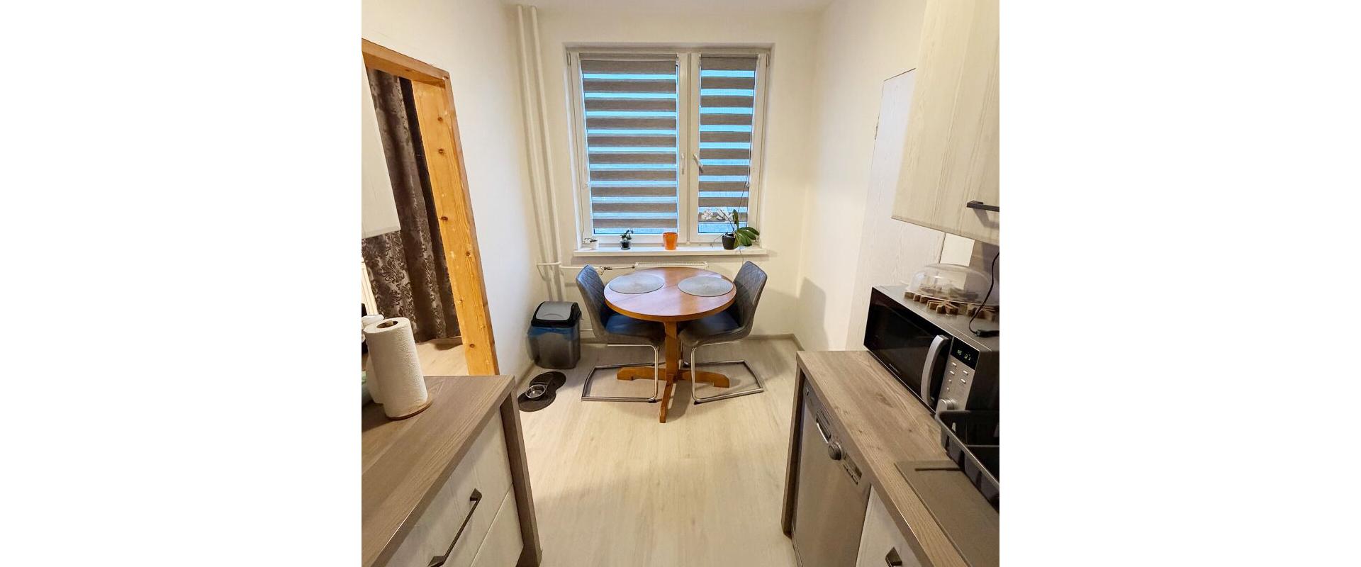 PREDAJ: 3-izbový byt s KLÍMOU a vlastným PARKOVANÍM – Sídlisko Východ