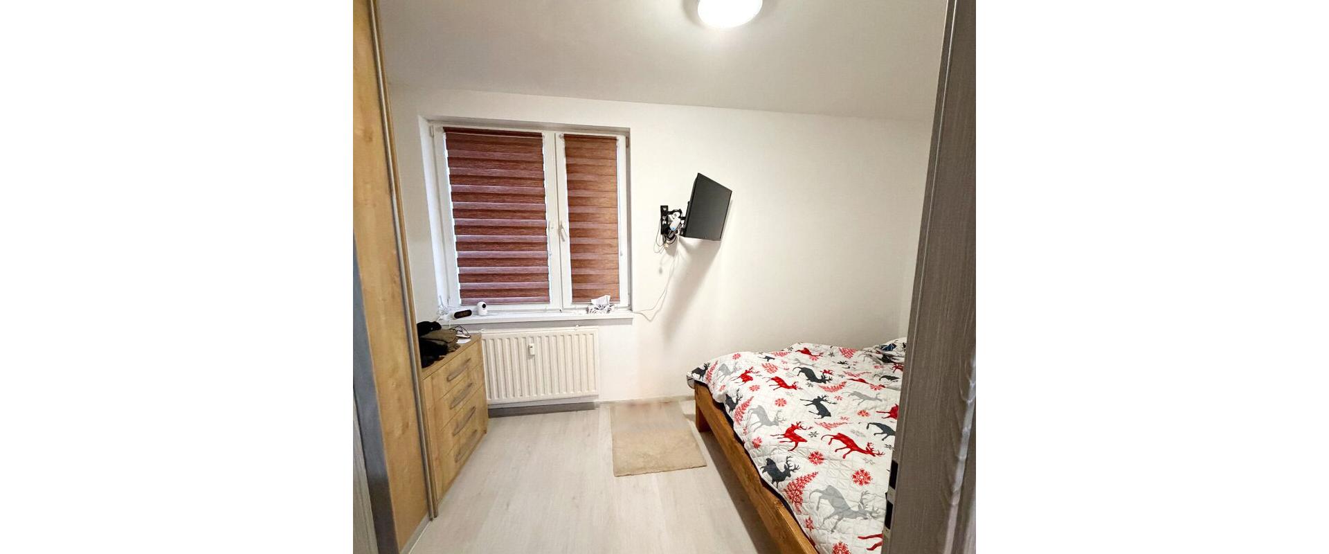 PREDAJ: 3-izbový byt s KLÍMOU a vlastným PARKOVANÍM – Sídlisko Východ