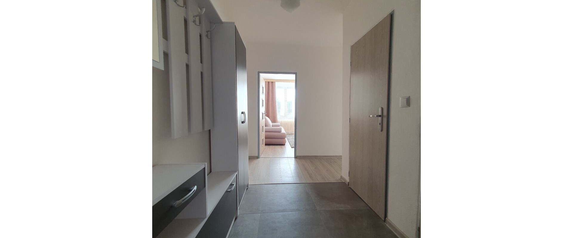 Predaj zrekonštruovaný 3-izbový byt – Kuzmányho ulica, Košice – Staré Mesto